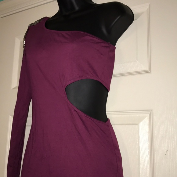 Dress - Picture 3 of 5